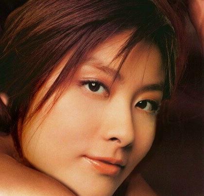 陈慧琳露点裸照