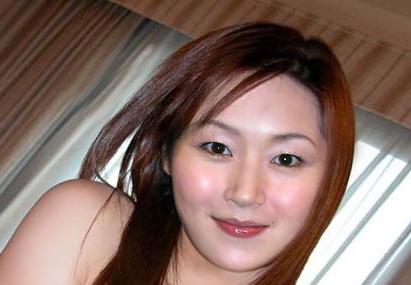 万绮雯裸照 萬綺雯裸照